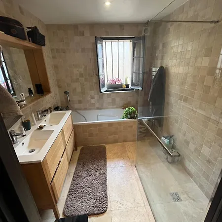 Loft Climatise Au Design Unique Centre مونبيلييه